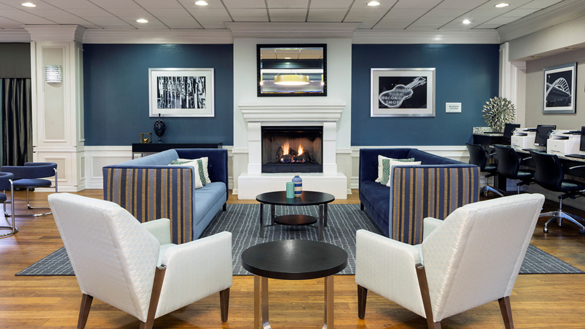 Holiday Inn Express Nashville Downtown - Broadway