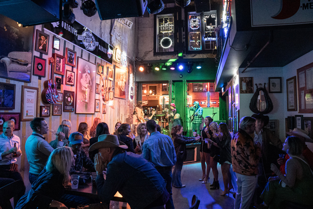 Hank Williams Jr Boogie Bar