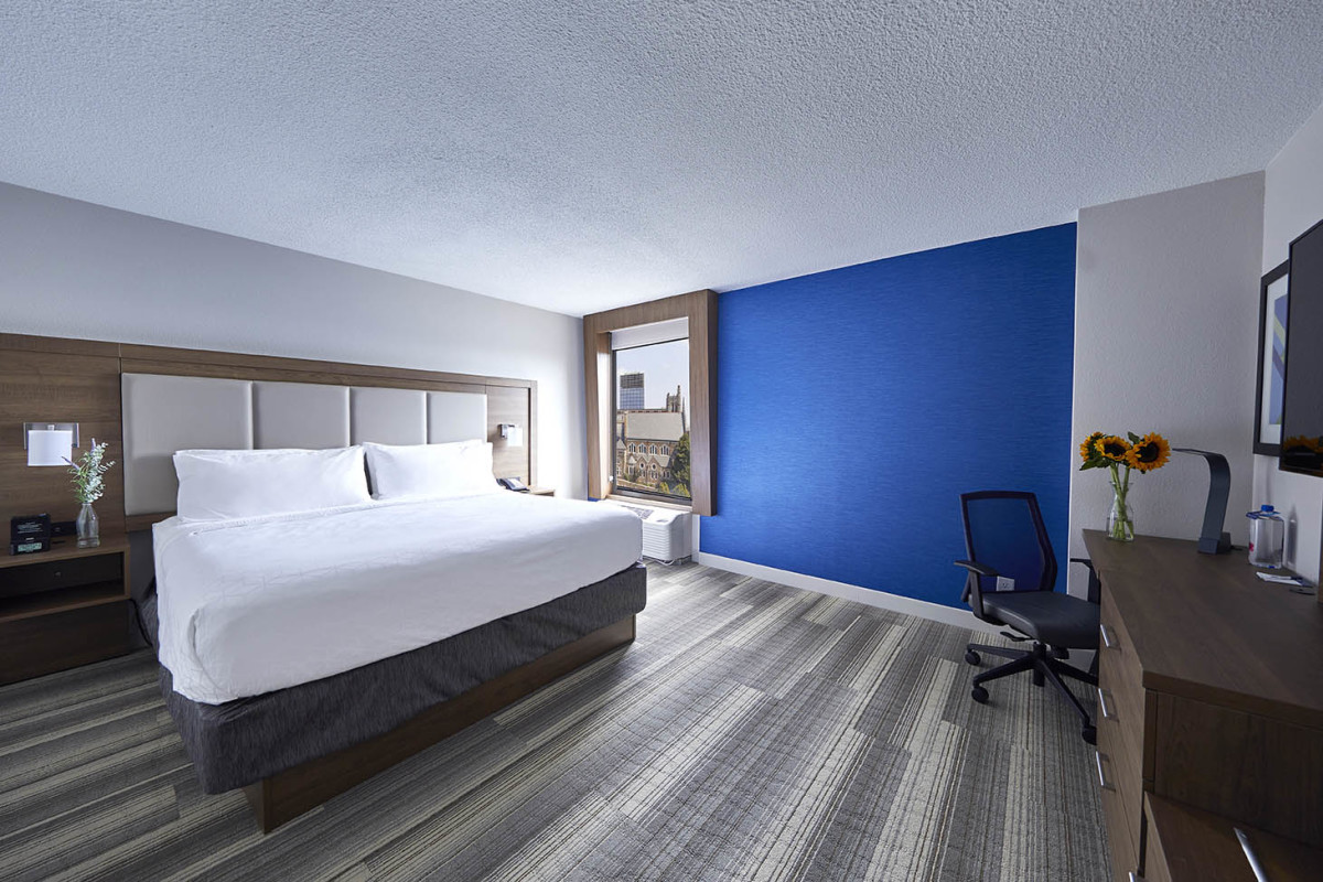 Holiday Inn Express Nashville Downtown - Broadway