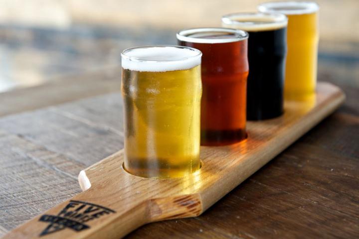 5 Points Pizza Beer Flight